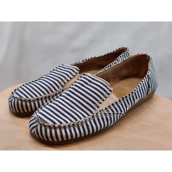 AEROSOLES Blue and White Striped Loafers - Picture 1 of 11